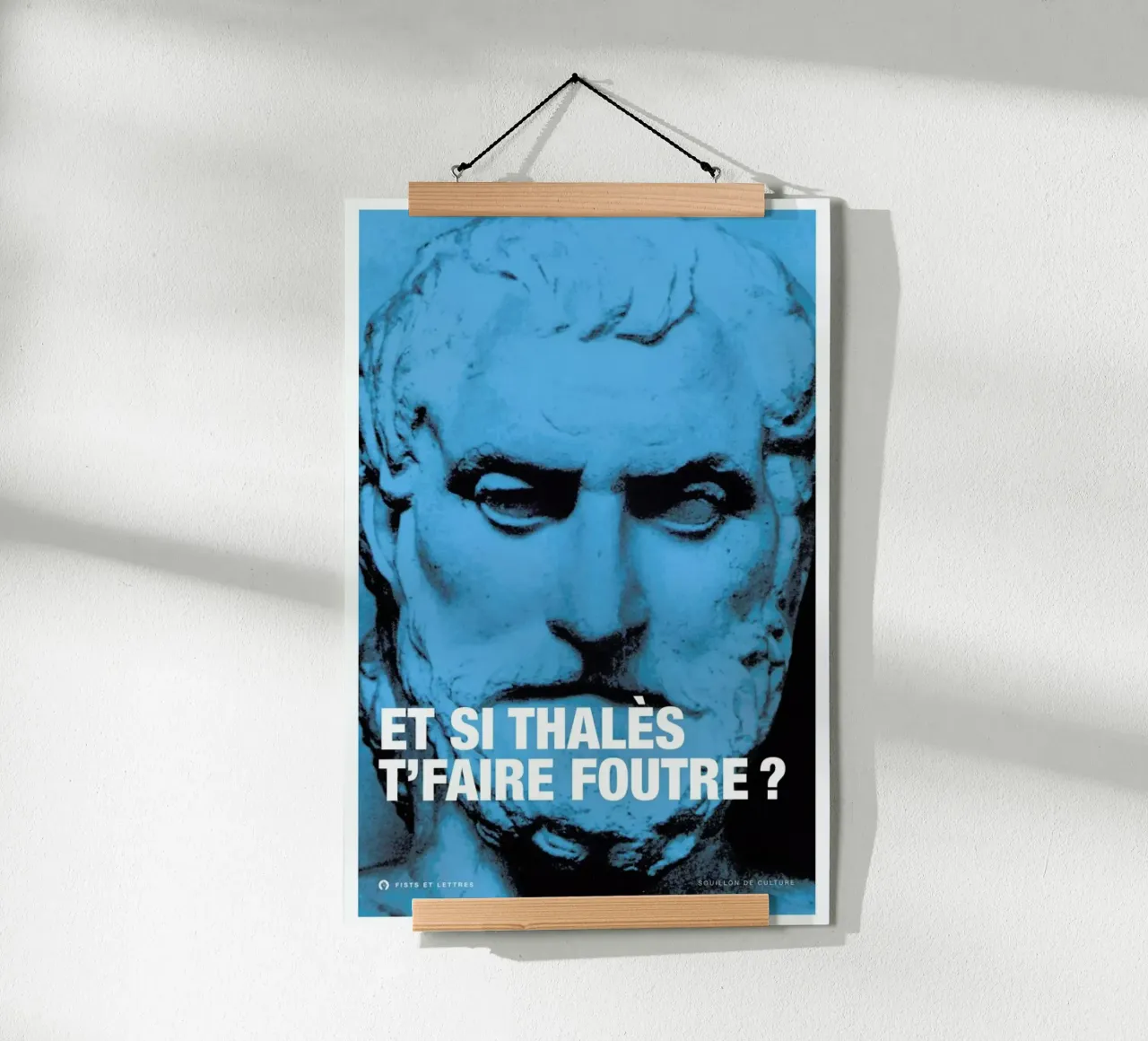 Thales poster con telaio in alluminio da Fists Et Lettres