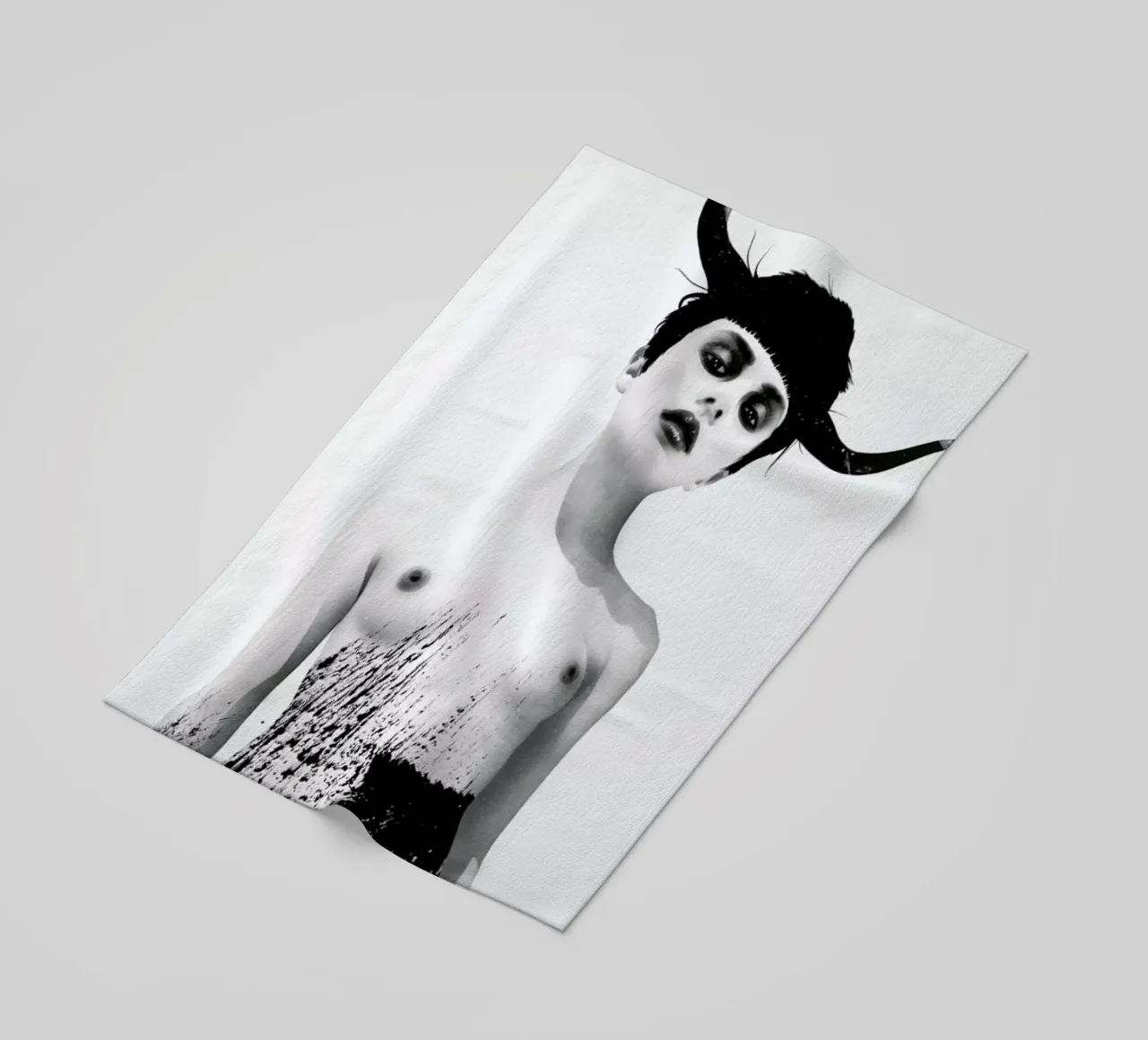 Sweetest Kill telo mare da Ruben Ireland