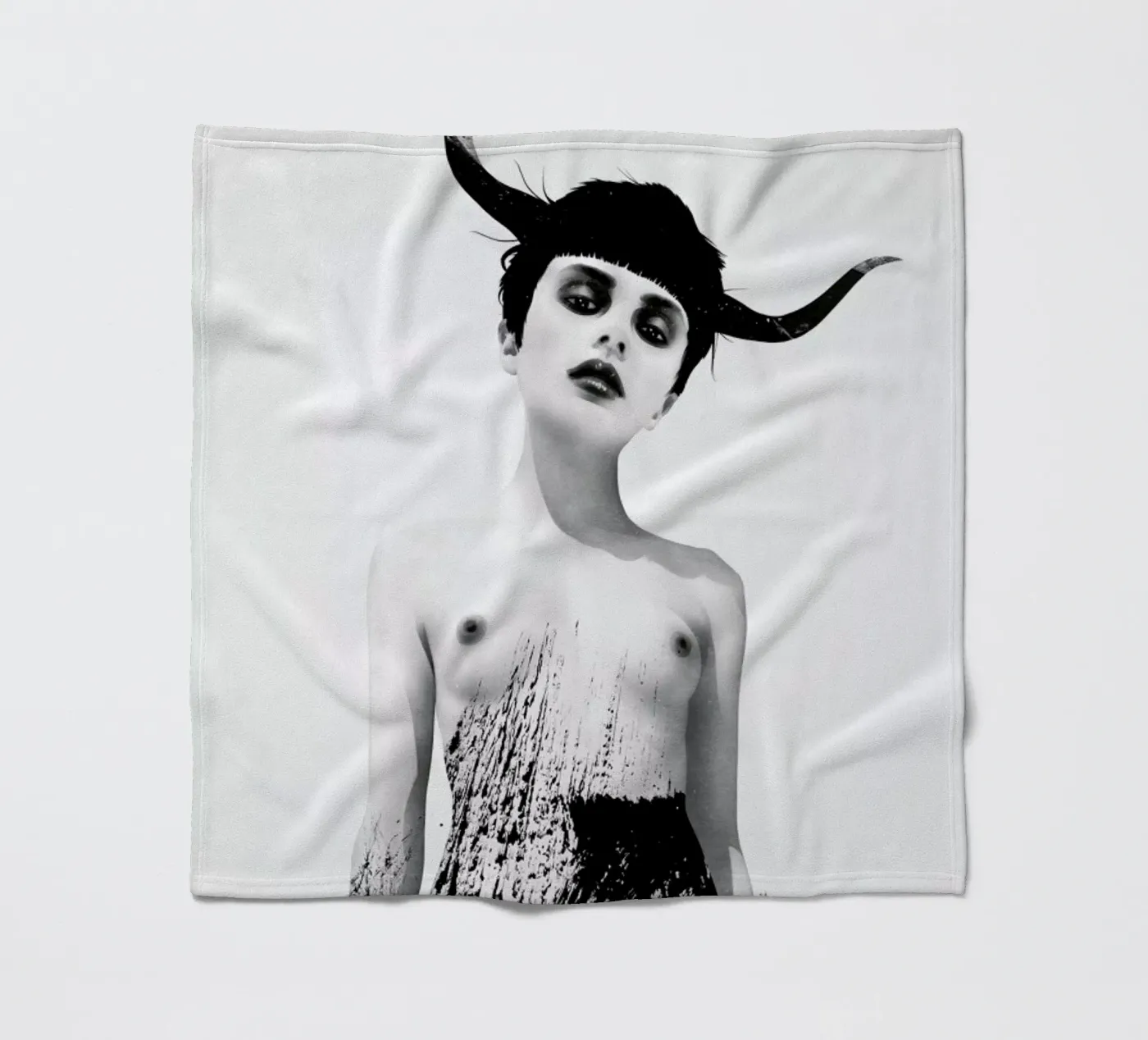 Sweetest Kill Fleecedecke von Ruben Ireland