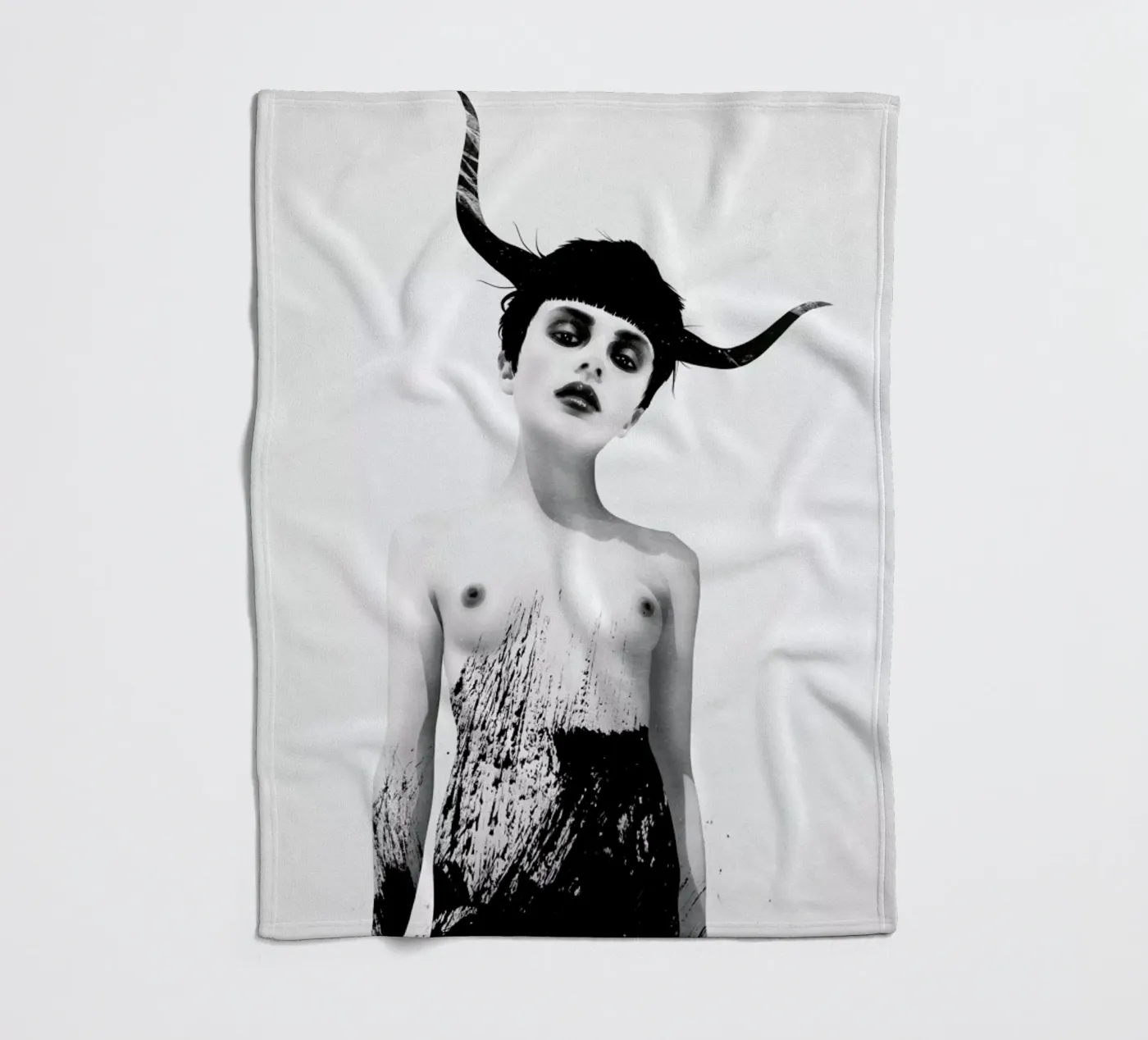 Sweetest Kill Fleecedecke von Ruben Ireland