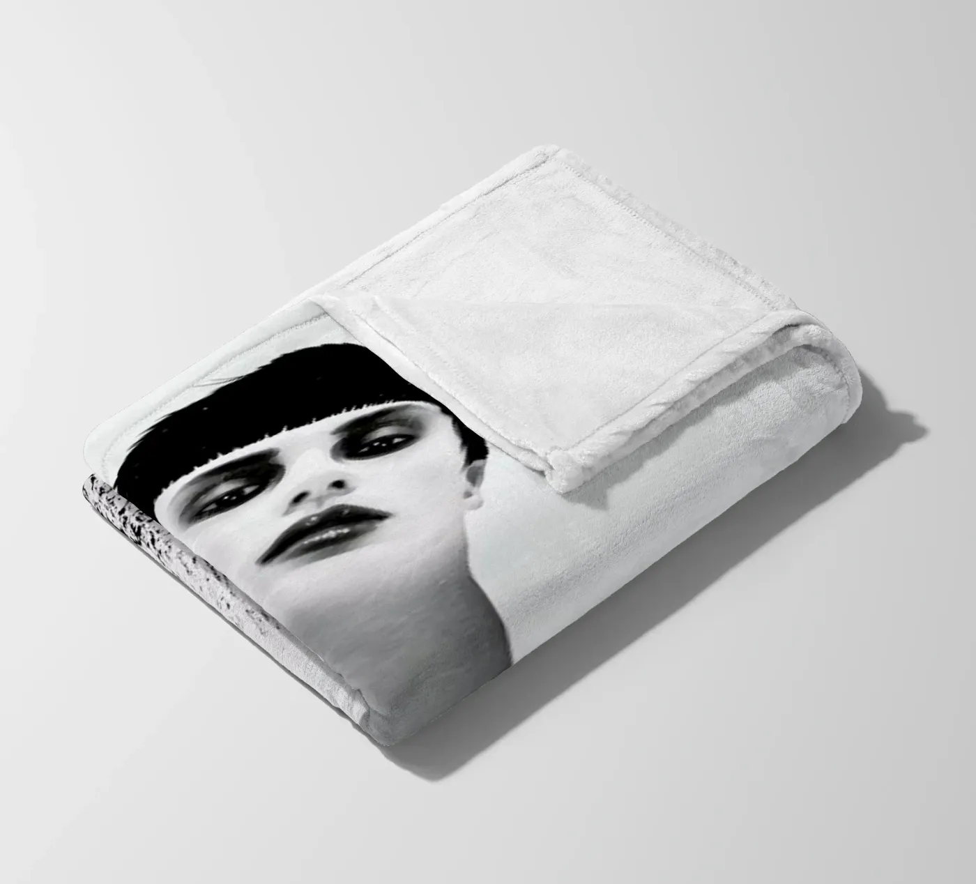Sweetest Kill Fleecedecke von Ruben Ireland