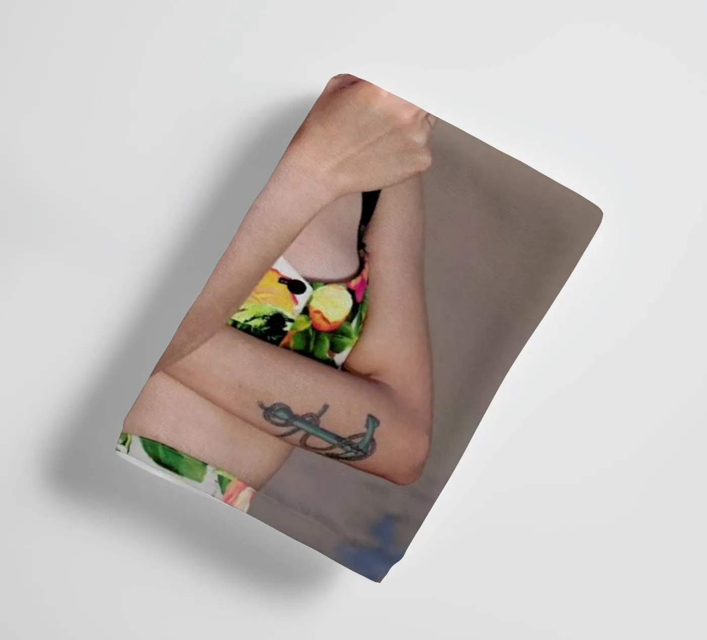 Daniela badhanddoek van Ana Topoleanu