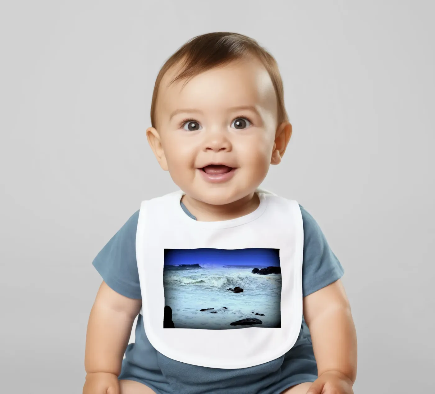 FAA34 Babylätzchen von Thierry vobmann photography