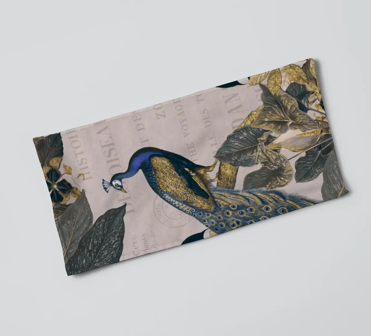 Pavone botanico vintage Reverie asciugamano da bagno da Andrea Haase Vintage World