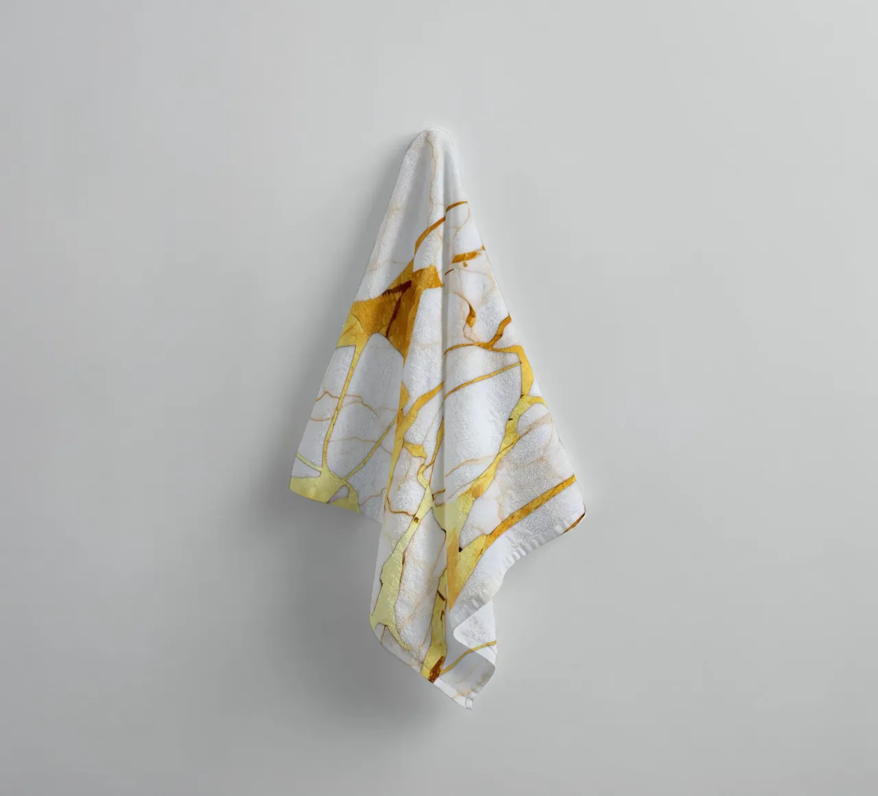 Art kintsugi blanc et or asciugamano da bagno da Théïa's Fantasia World