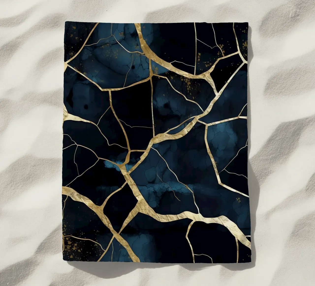 Art kintsugi doré beach towel by Théïa's Fantasia World