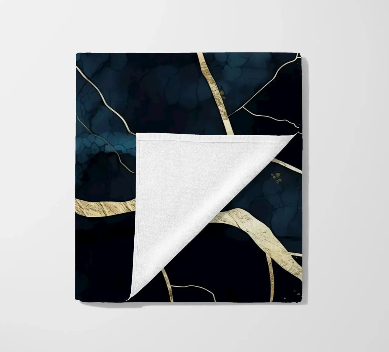 Art kintsugi doré beach towel by Théïa's Fantasia World