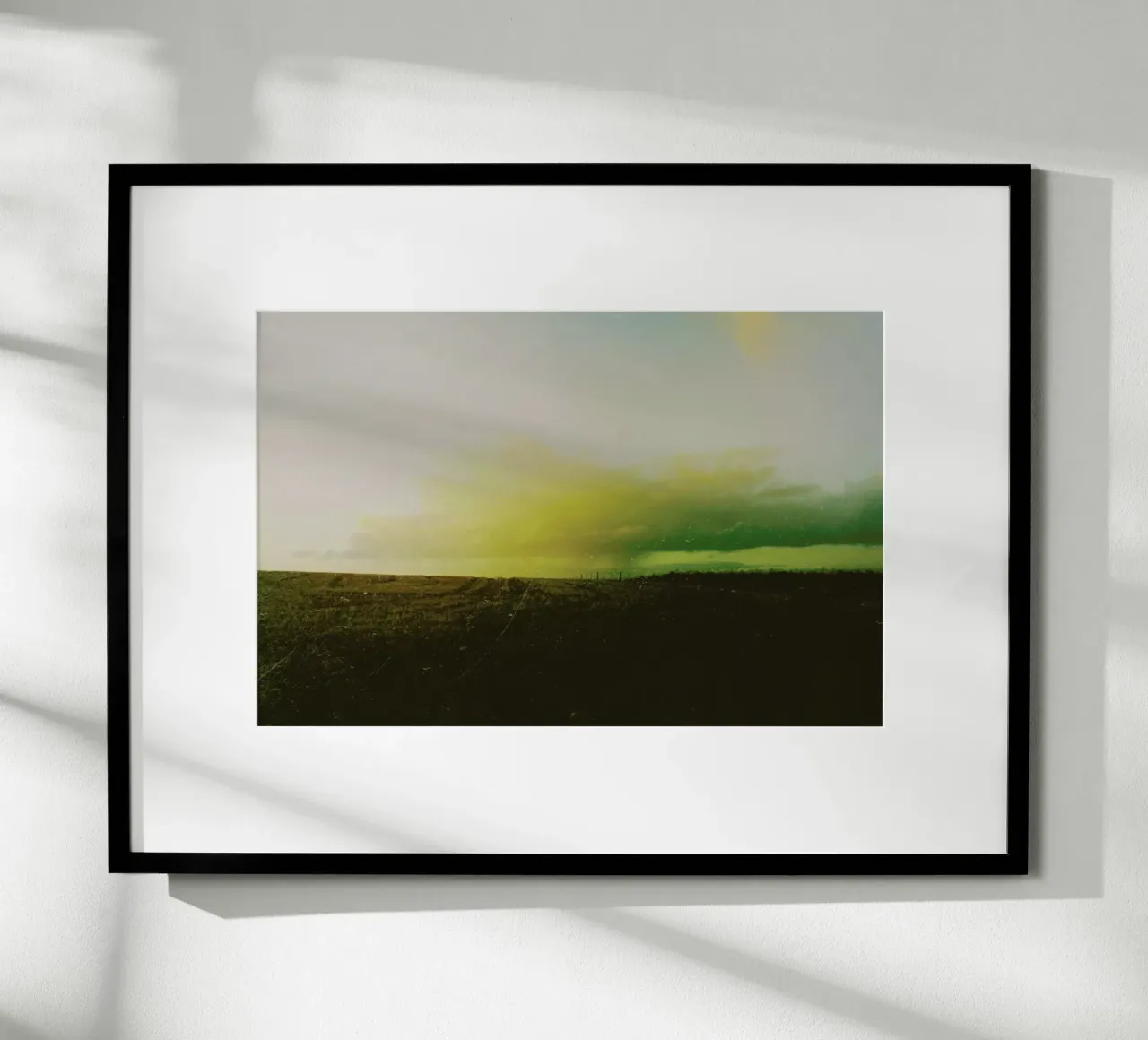Sandy Creek poster con telaio in plastica da Emma Zoe Brew