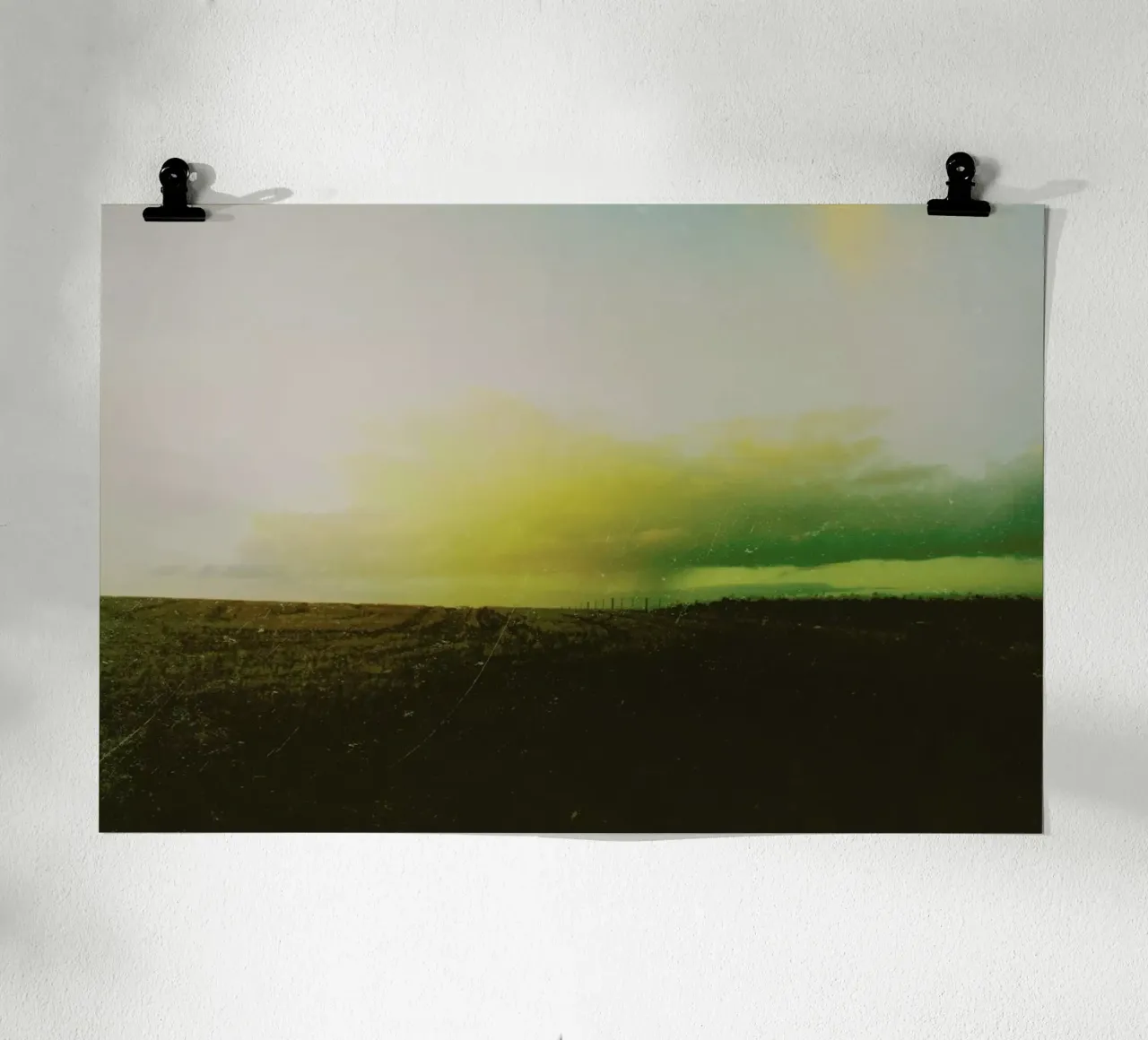 Sandy Creek poster con telaio in plastica da Emma Zoe Brew
