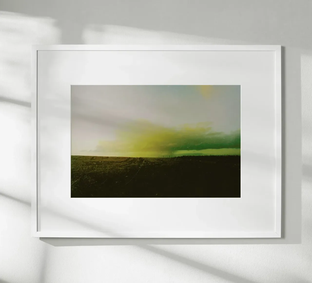 Sandy Creek poster con telaio in plastica da Emma Zoe Brew