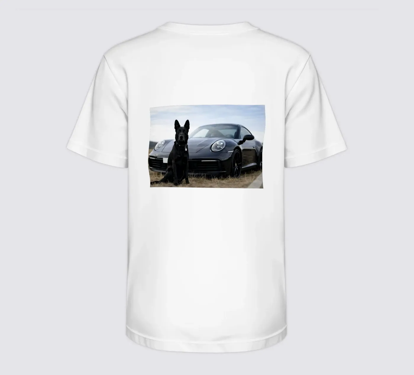 cane nero e auto t-shirt bambini da Deemoll