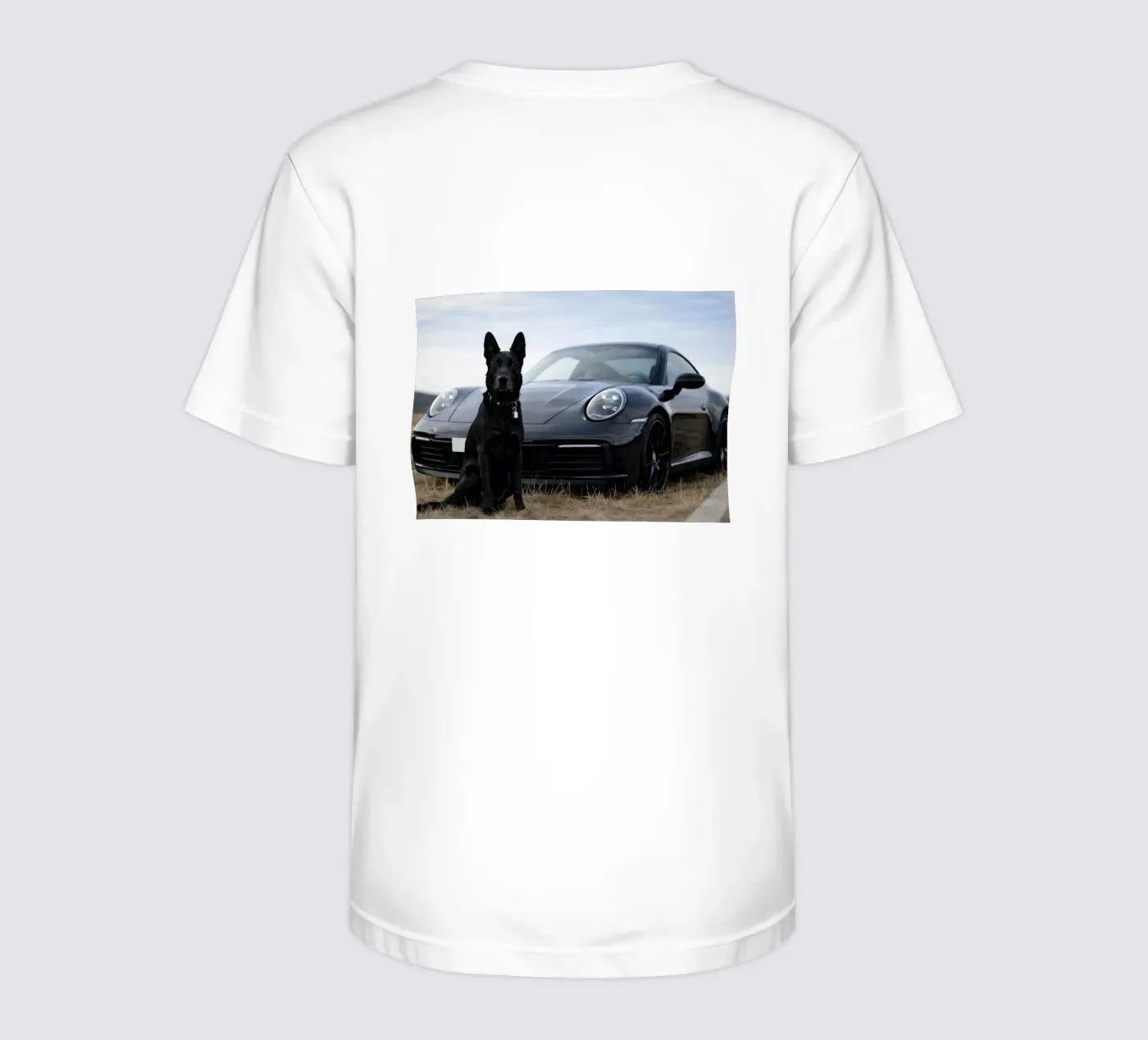cane nero e auto t-shirt bambini da Deemoll