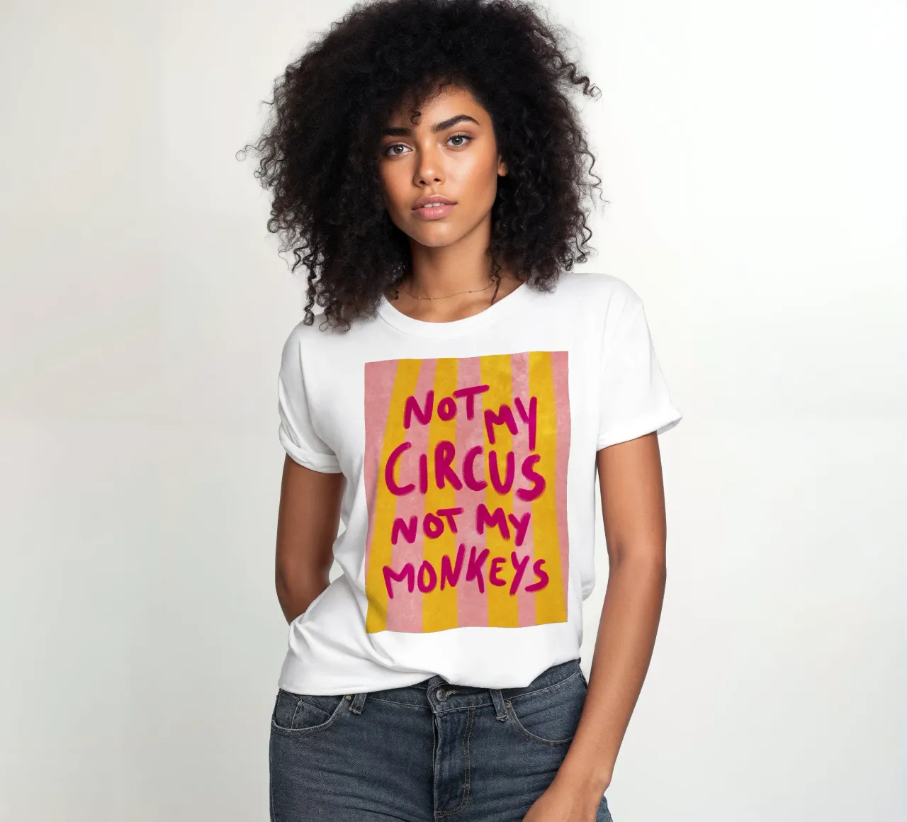Not my Circus not my Monkeys t-shirt da donna da Illustration Raissa Oltmanns