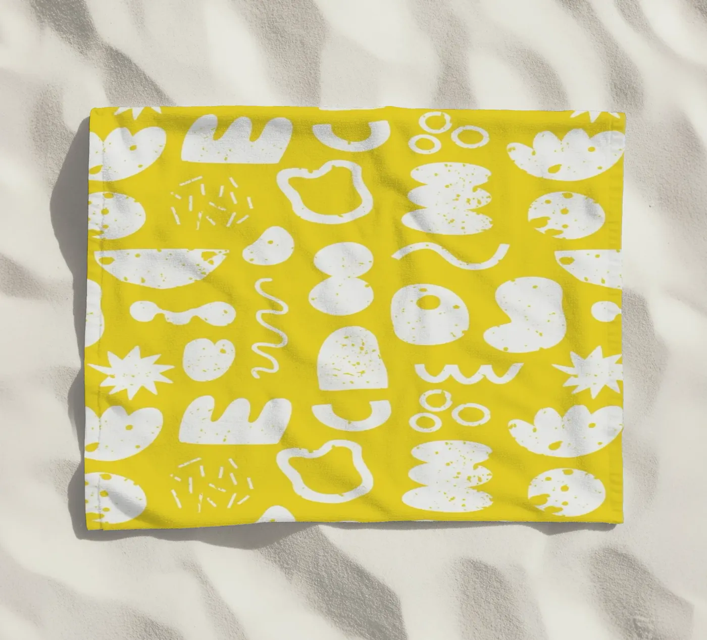 Yellow Pattern strandhanddoek van treechild