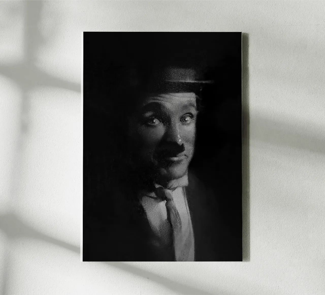 Charlie Chaplin - Il dolore silenzioso tela con Cornice a cassetta da Artascy Art