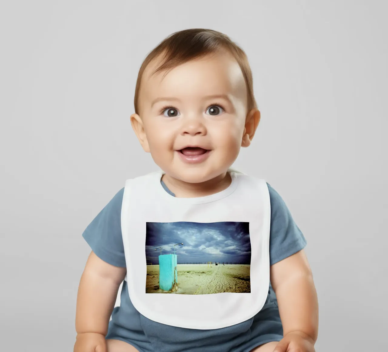 Shower bavaglino da BLAEK Design Studio