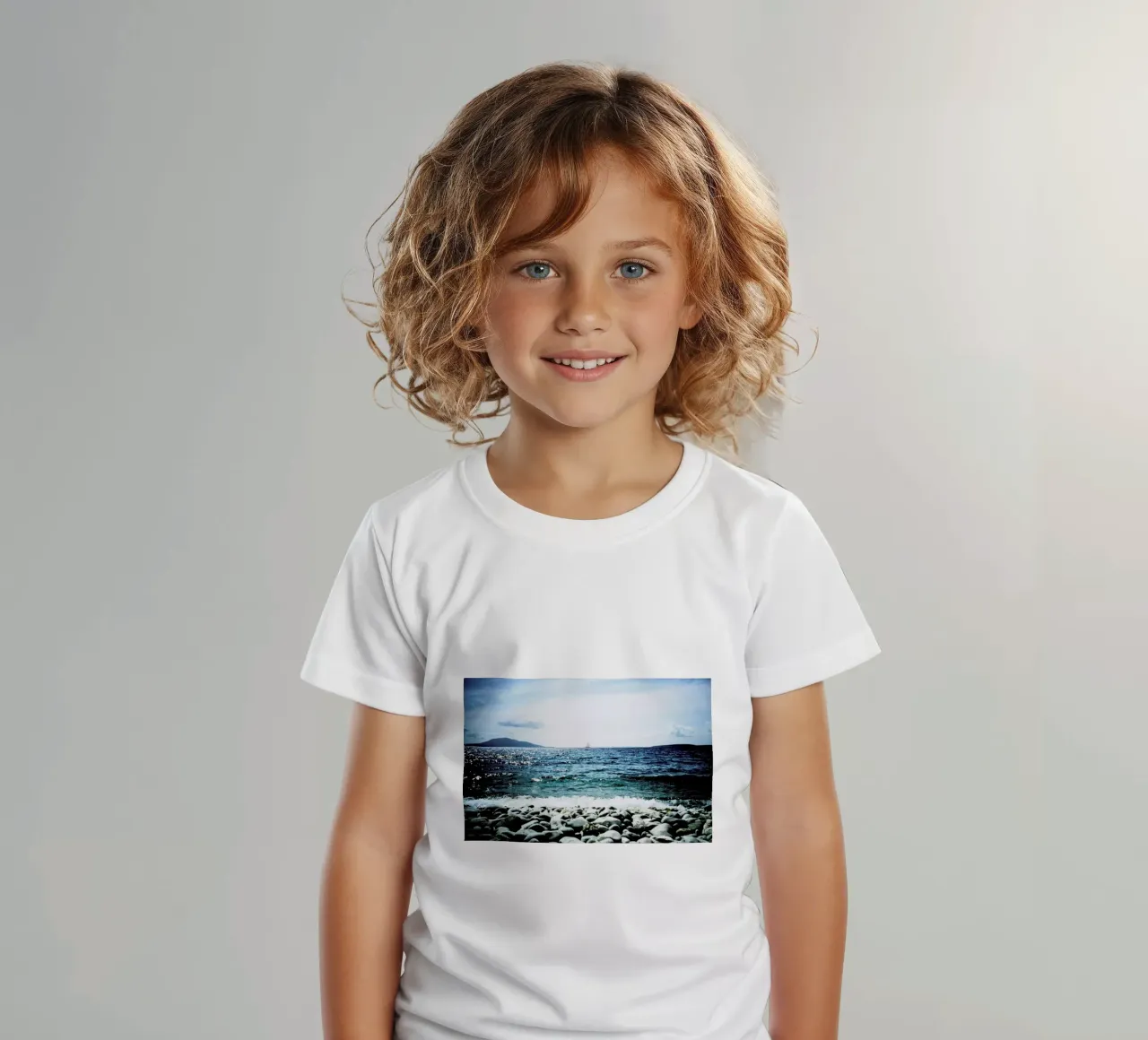 Wavy t-shirt bambini da BLAEK Design Studio