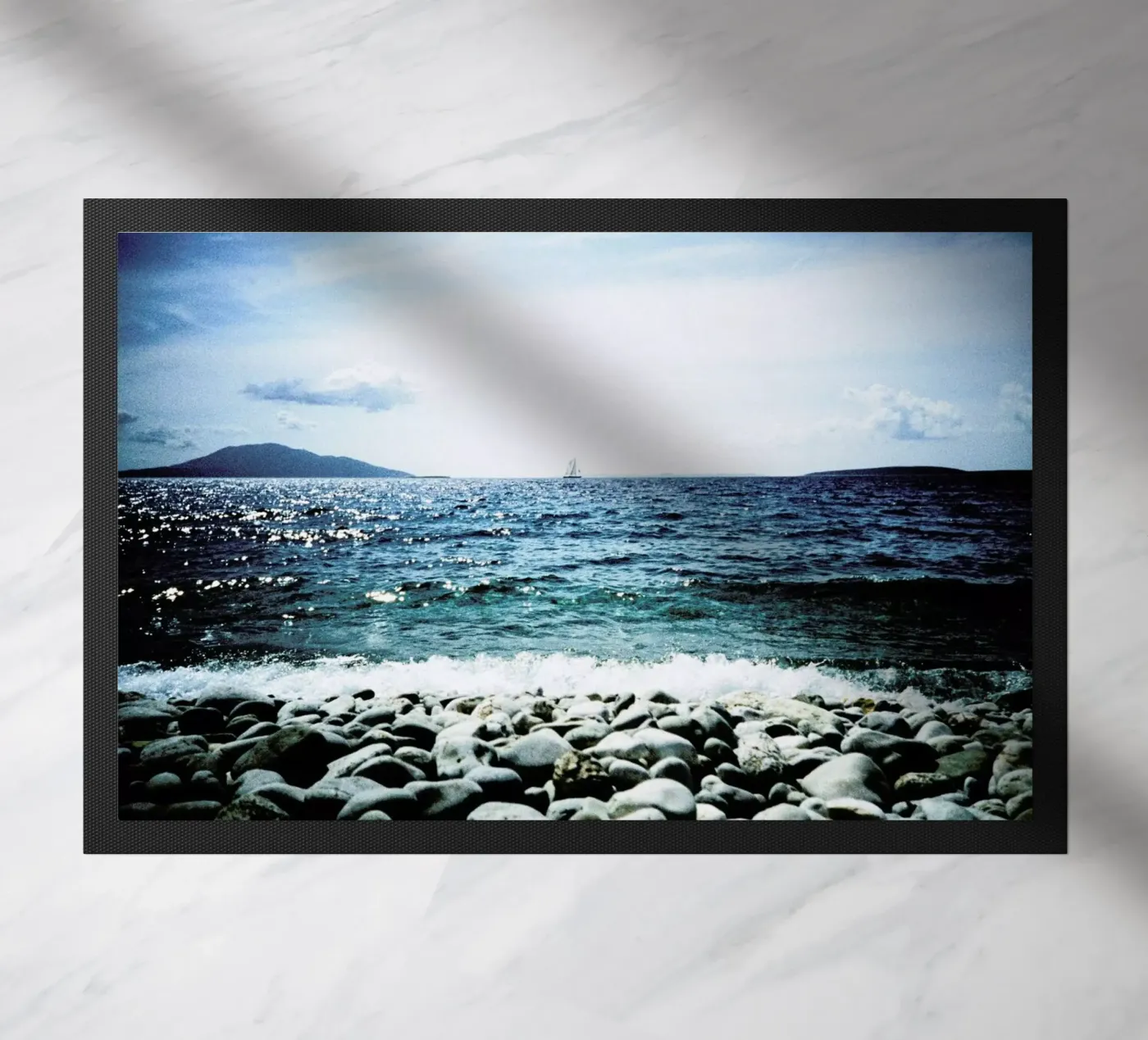 Wavy deurmat van BLAEK Design Studio