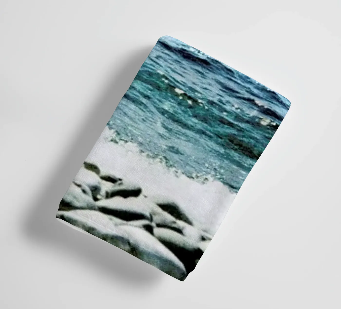 Wavy badhanddoek van BLAEK Design Studio