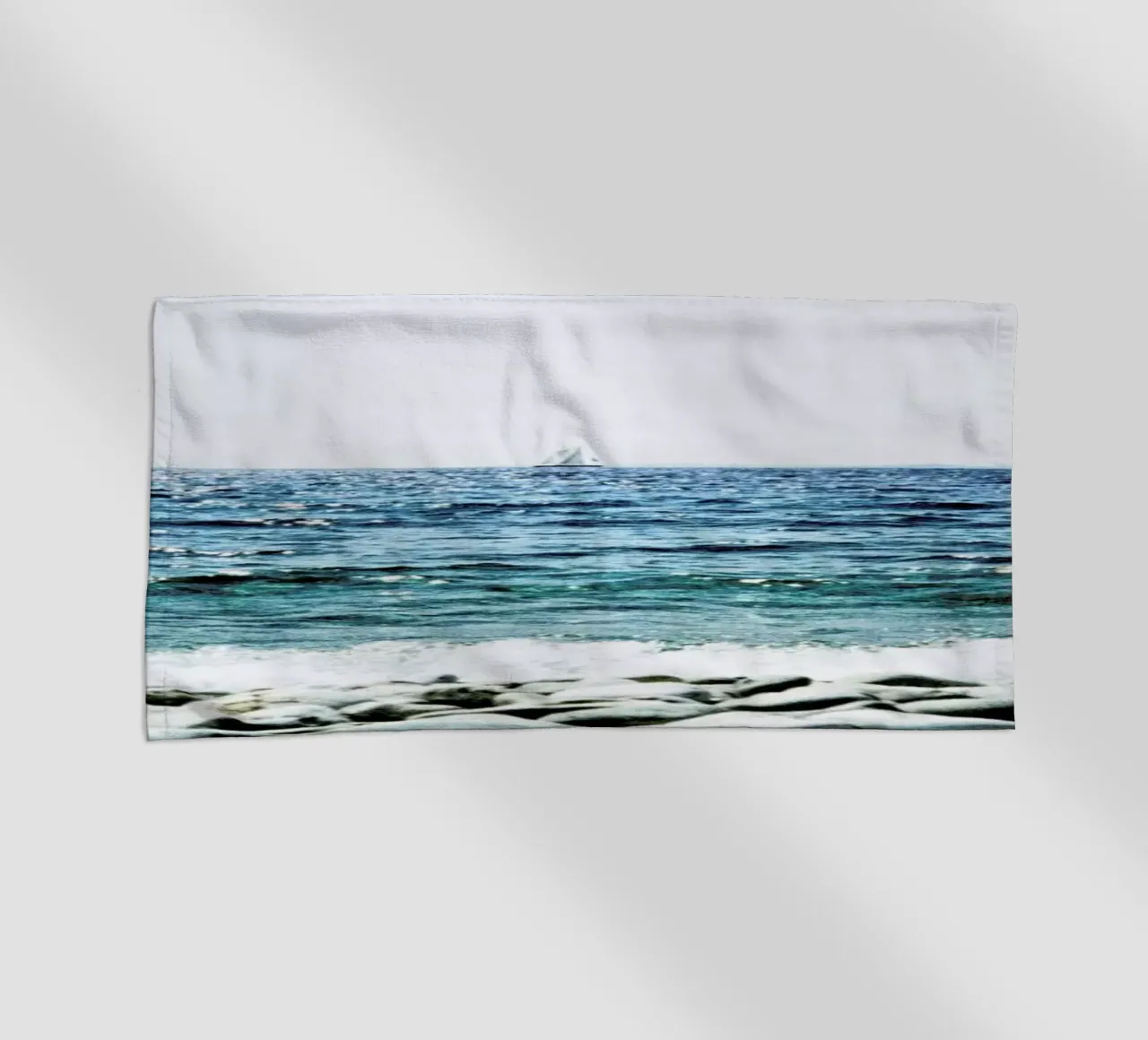 Wavy telo mare da BLAEK Design Studio