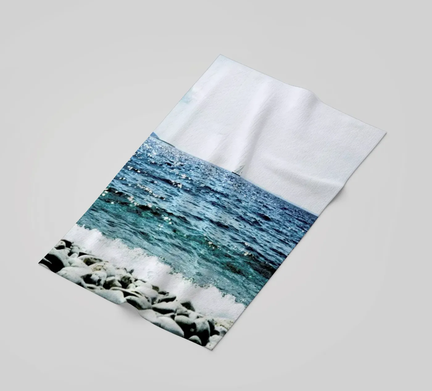 Wavy telo mare da BLAEK Design Studio