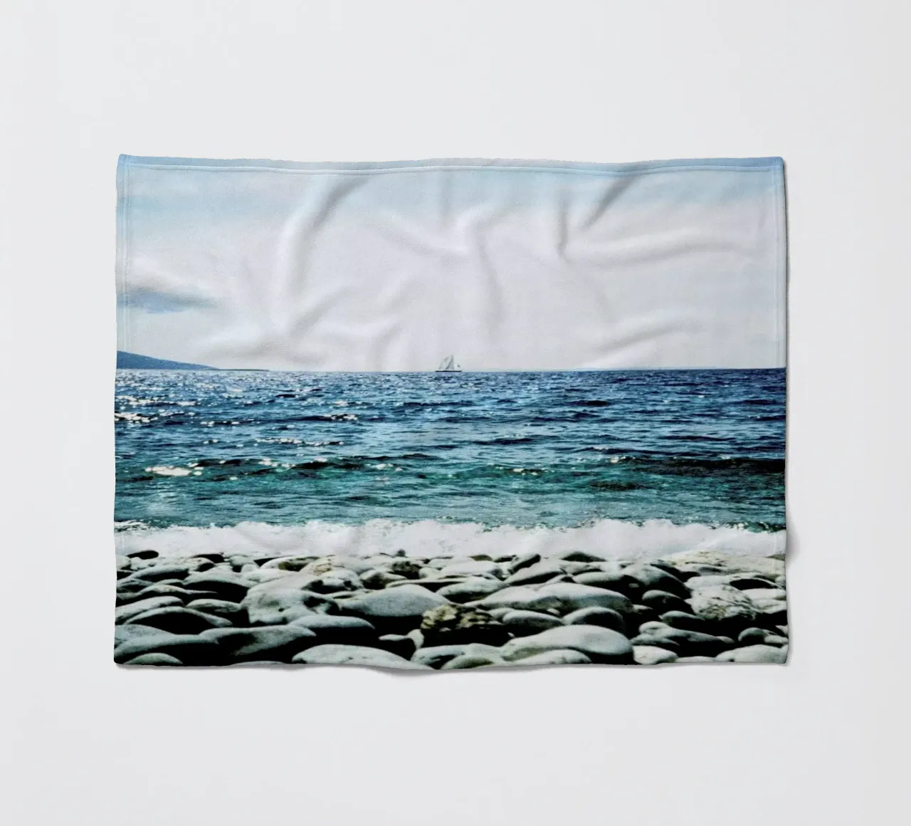 Wavy fleecedeken van BLAEK Design Studio