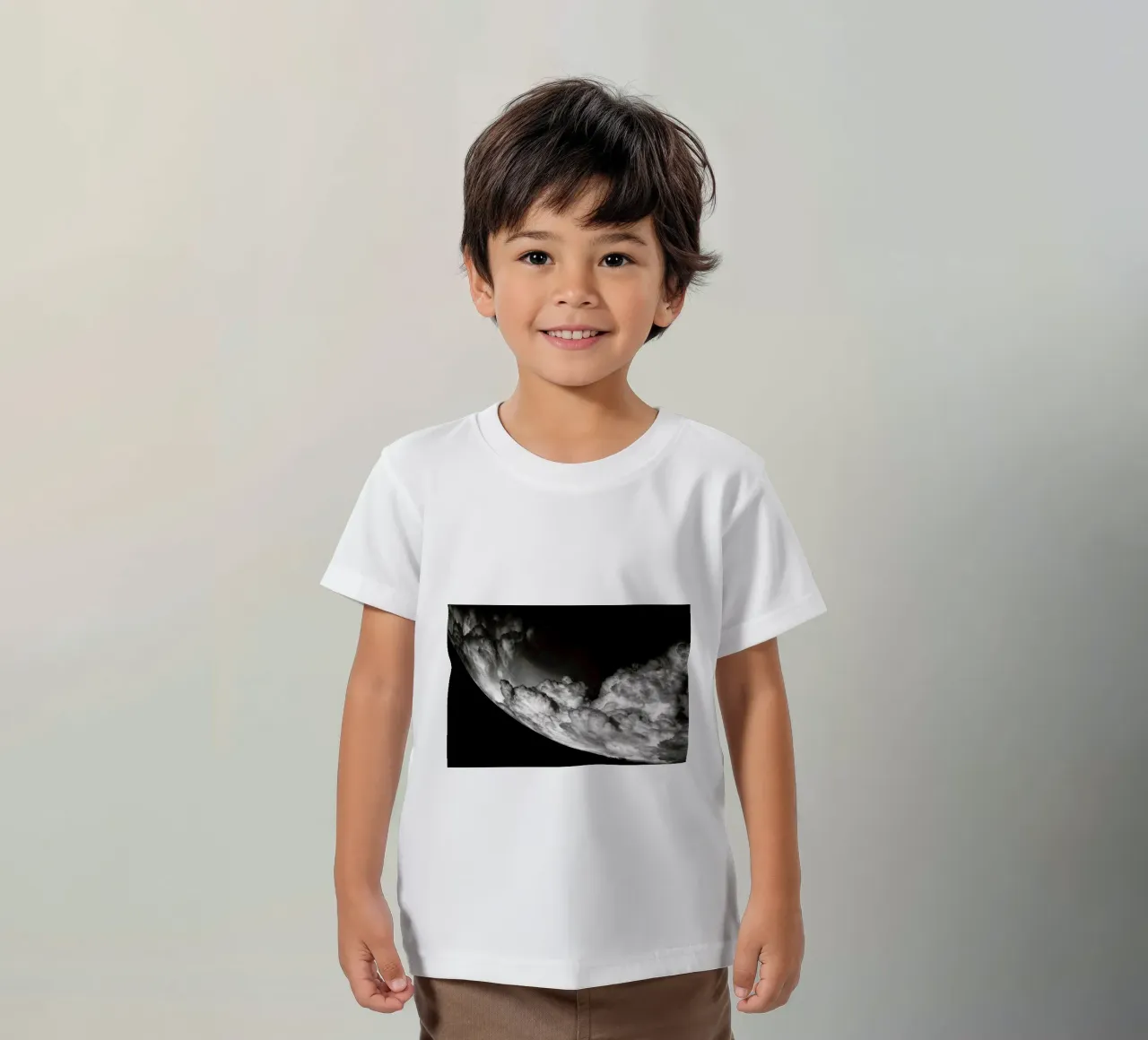 Storm Circle t-shirt bambini da Emma Zoe Brew