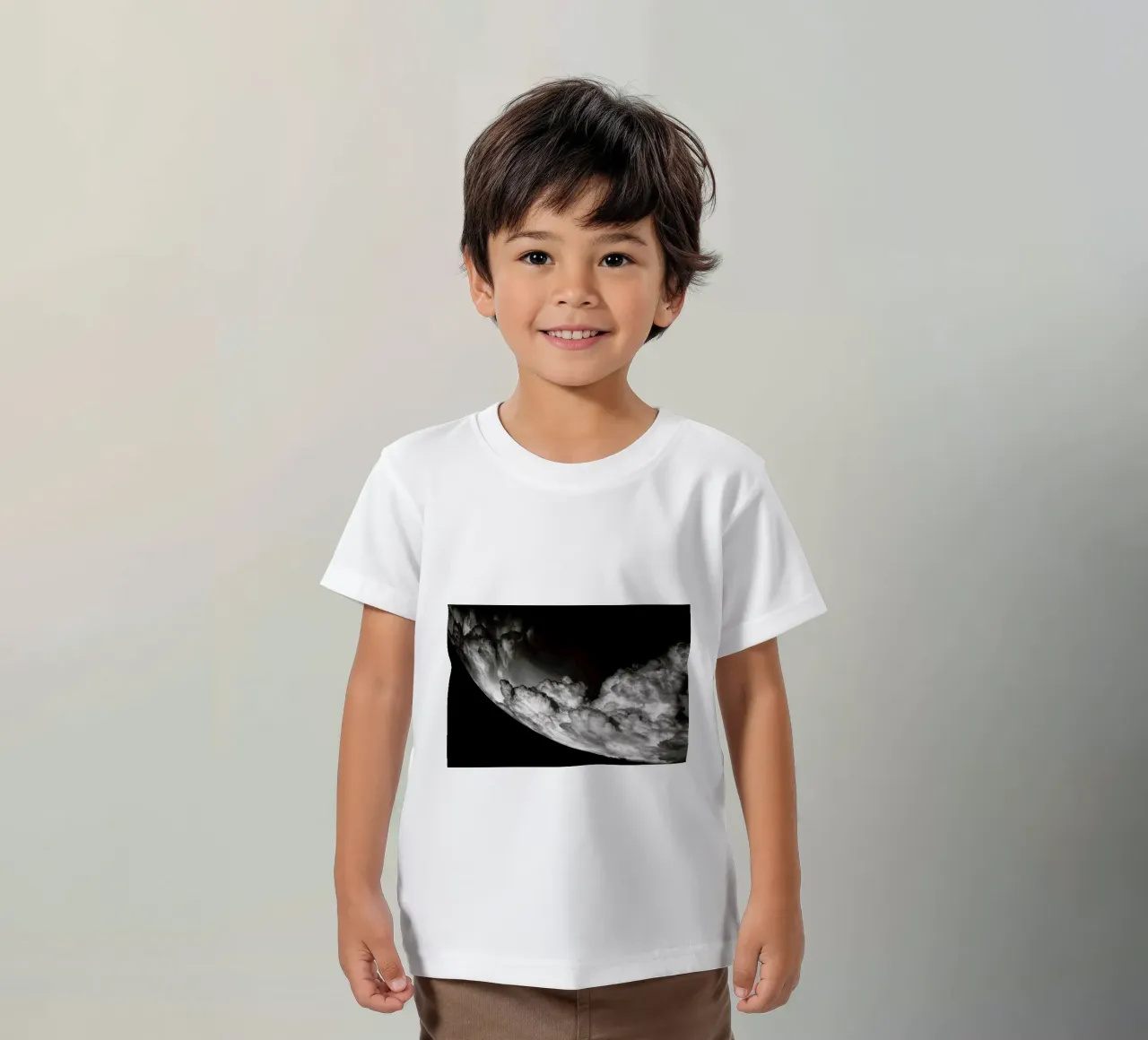 Storm Circle t-shirt bambini da Emma Zoe Brew