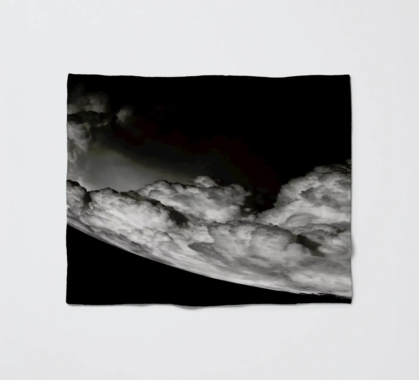 Storm Circle Fleecedecke von Emma Zoe Brew