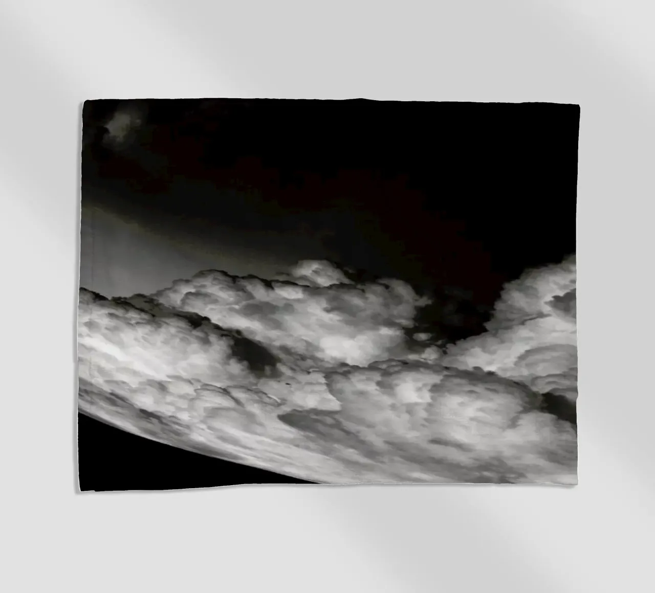 Storm Circle telo mare da Emma Zoe Brew