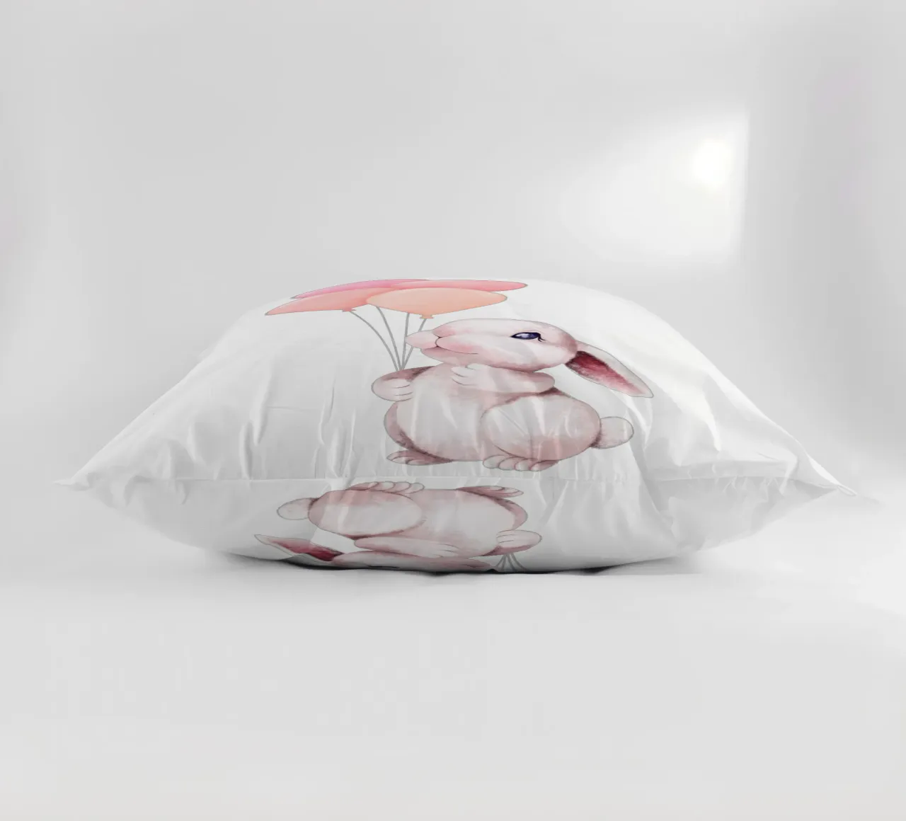 Hopper felice cuscino da Doodle Dreams Art