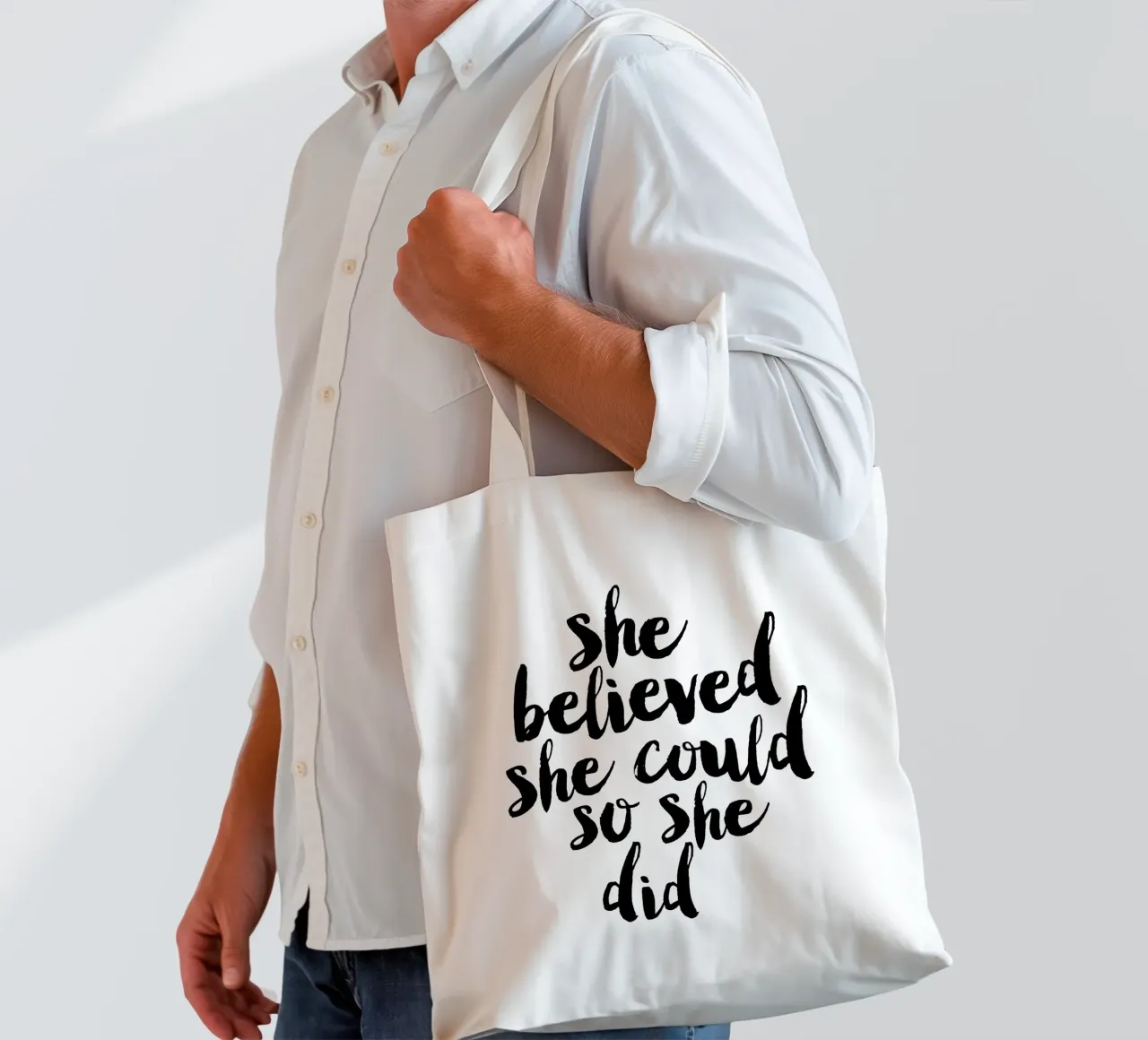 Credeva di poterlo fare e così l'ha fatto. borsa in juta da THE MOTIVATED TYPE