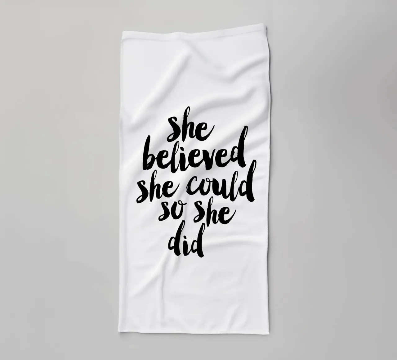 Sie glaubte, sie könnte es, also tat sie es: Typografie Design Handtuch von THE MOTIVATED TYPE