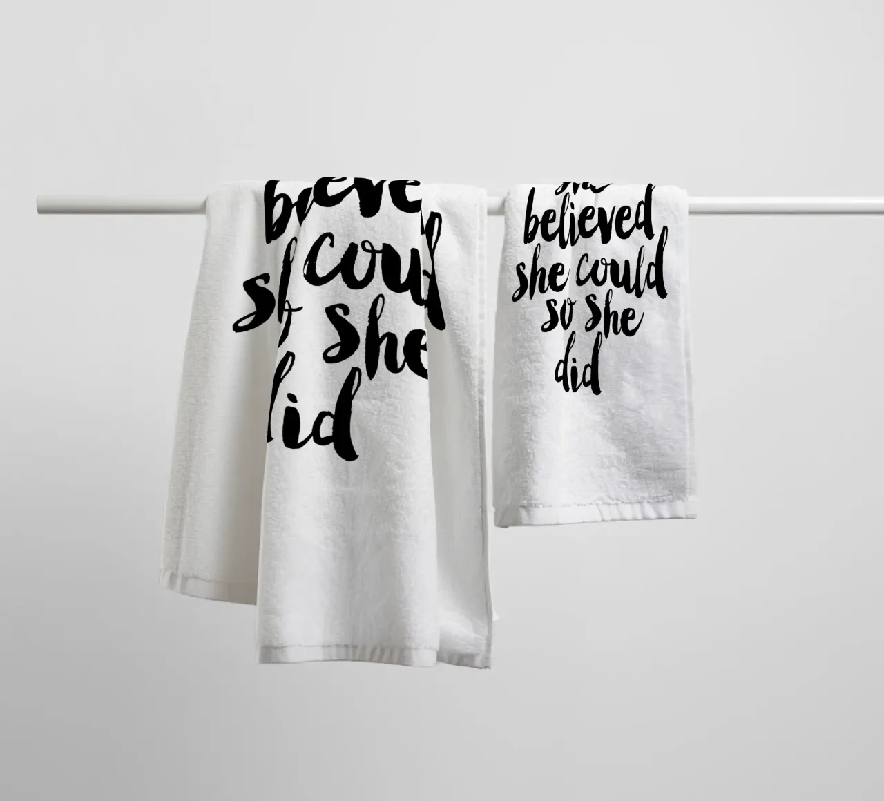 Sie glaubte, sie könnte es, also tat sie es: Typografie Design Handtuch von THE MOTIVATED TYPE