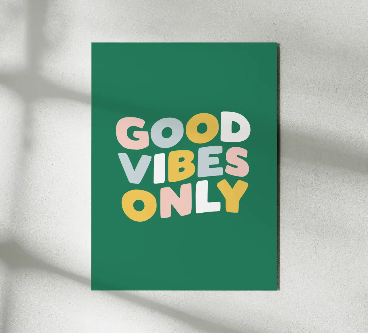 Design tipografico solo per le buone vibrazioni pannello forex da THE MOTIVATED TYPE