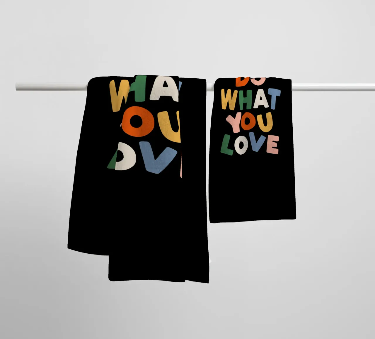 Tun Sie, was Sie lieben Typografie Design Handtuch von THE MOTIVATED TYPE