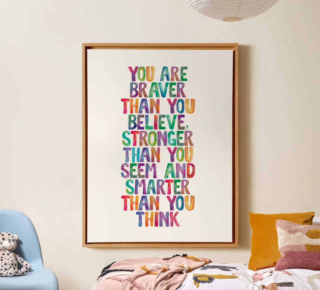 Sei più coraggioso di quanto tu creda Design tipografico arcobaleno tela con Cornice a cassetta da THE MOTIVATED TYPE