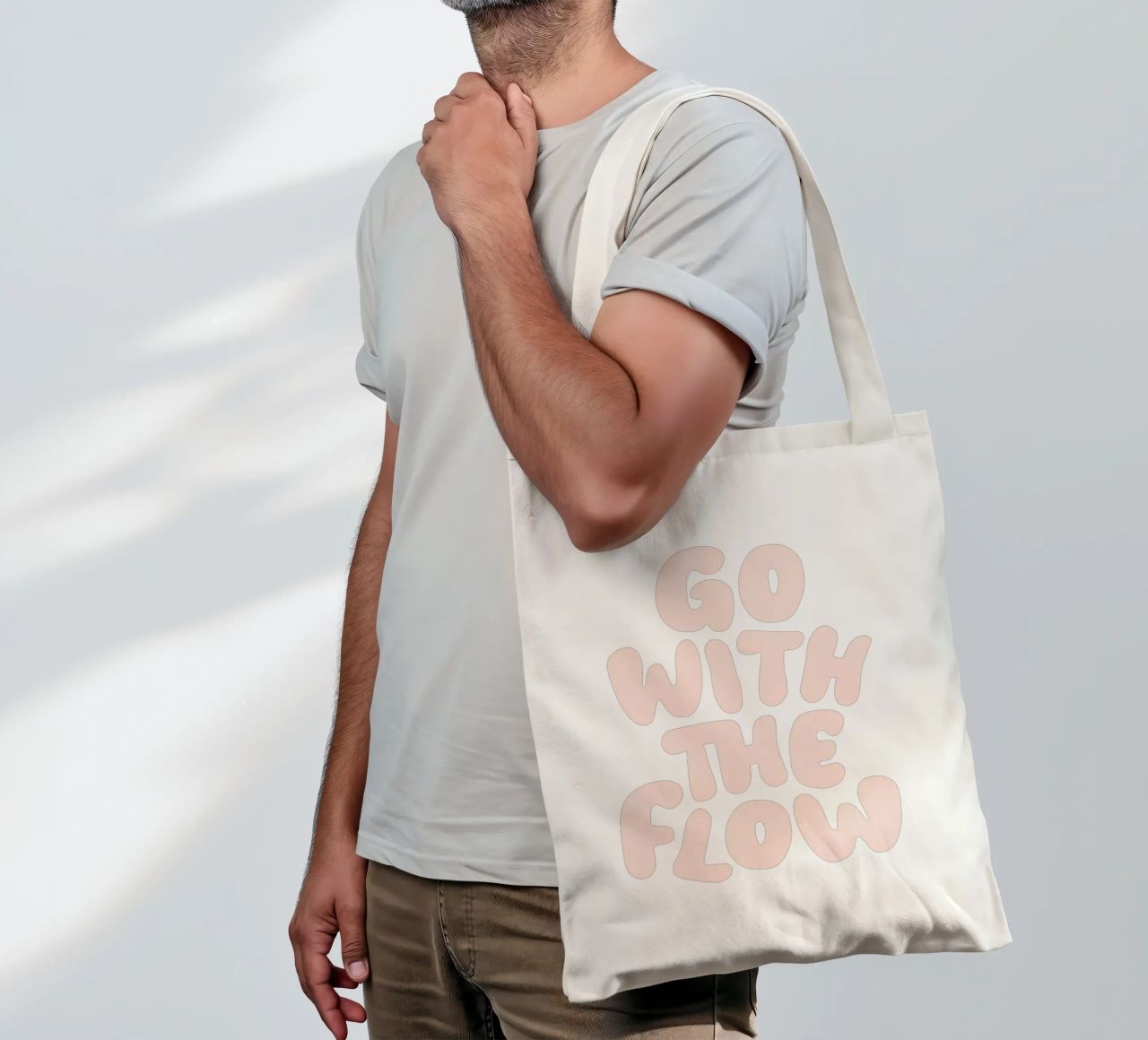 Go With The Flow Design tipografico rilassante borsa in juta da THE MOTIVATED TYPE