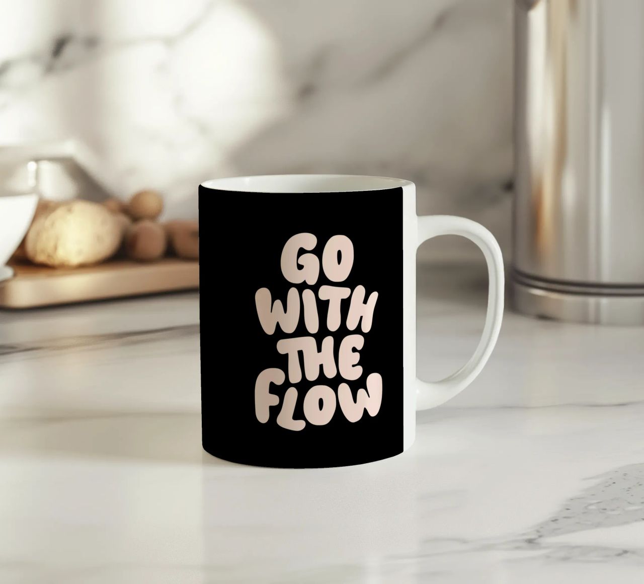 Go With The Flow Design tipografico rilassante tazza in ceramica da THE MOTIVATED TYPE