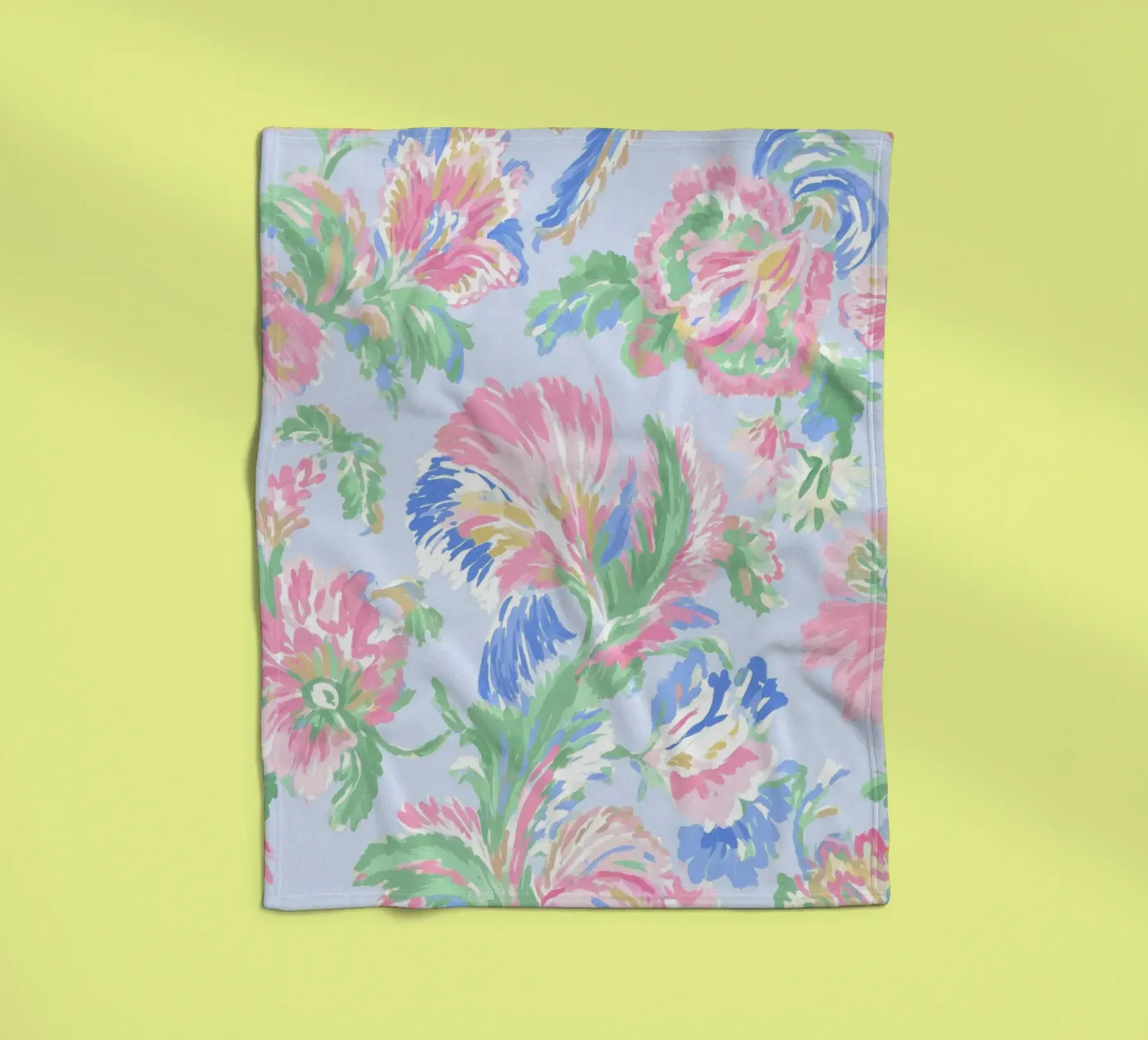 Romantic Flower Pattern Fleecedecke von treechild