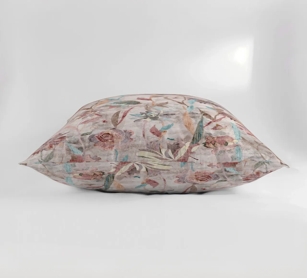 puzzle in fiore cuscino da Giulio Iurissevich