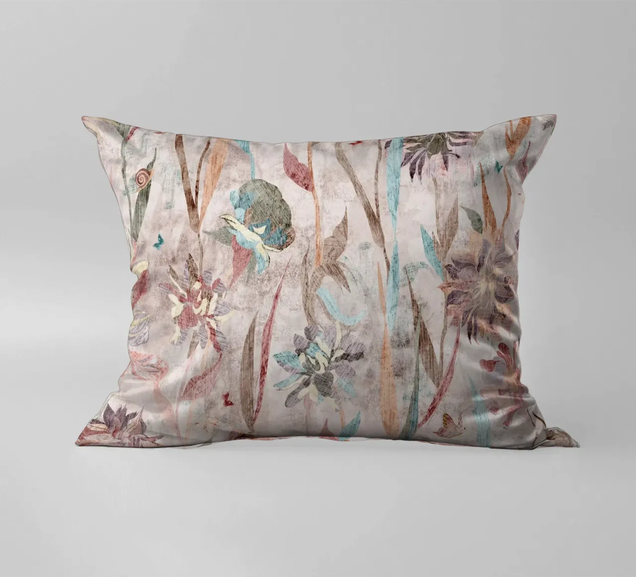 puzzle in fiore cuscino da Giulio Iurissevich