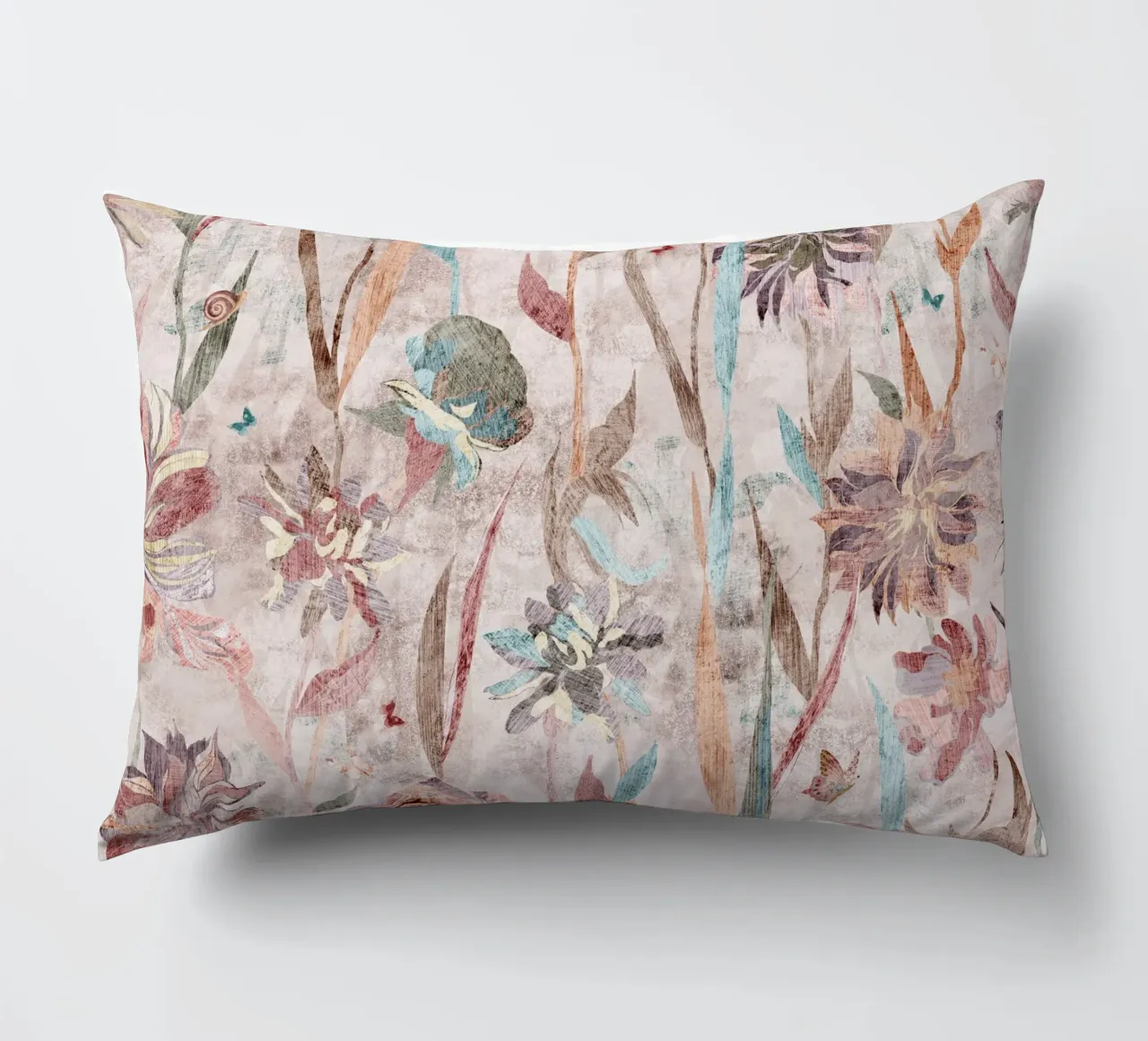 puzzle in fiore cuscino da Giulio Iurissevich