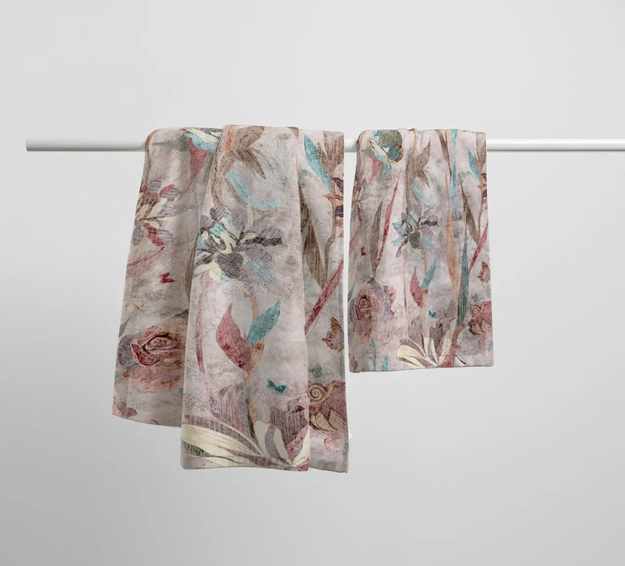 puzzle in fiore asciugamano da bagno da Giulio Iurissevich