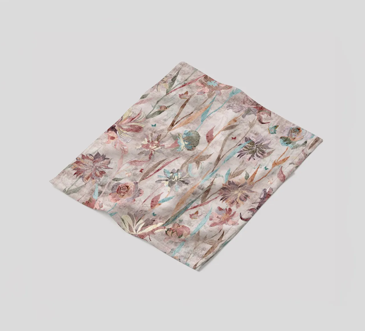 puzzle in fiore coperta in pile da Giulio Iurissevich