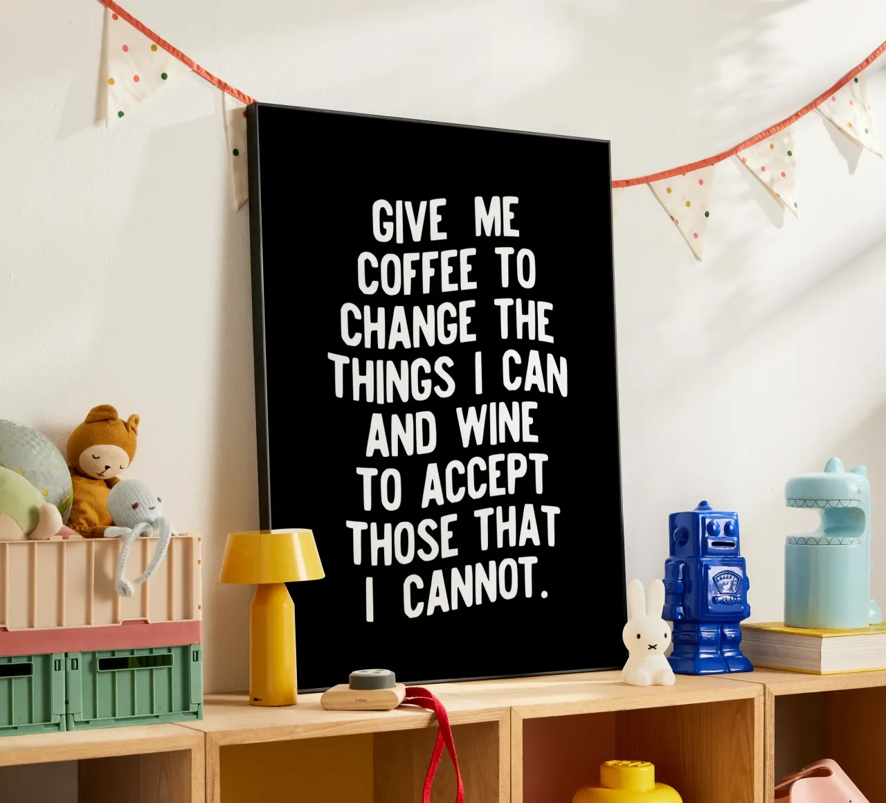 Gib mir Kaffee, um die Dinge zu ändern, die ich ändern kann Lustige Typografie Alu-Dibond von THE MOTIVATED TYPE