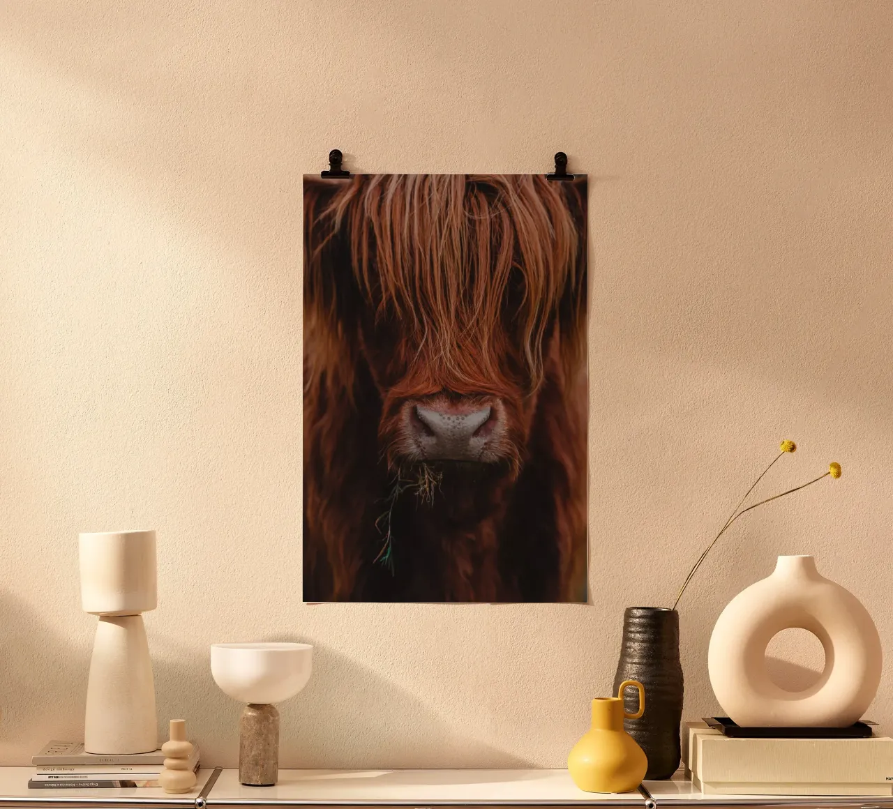 Mucca Highland Tina poster con telaio in plastica da Sibbershusum