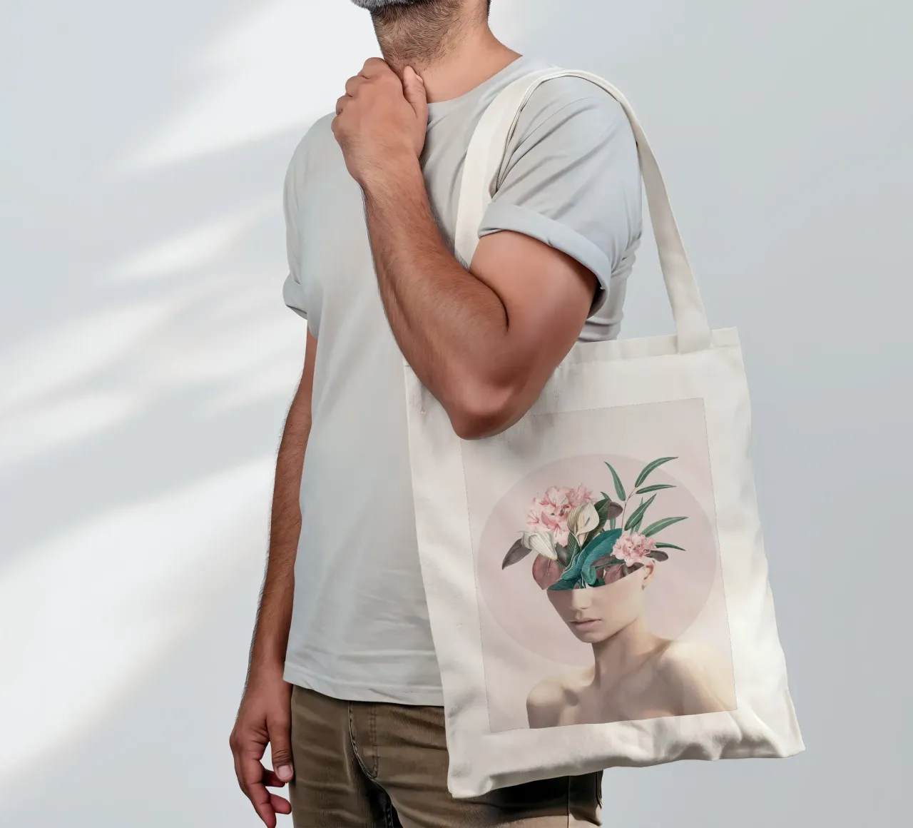 Gentle Beauty tote bag by dada22