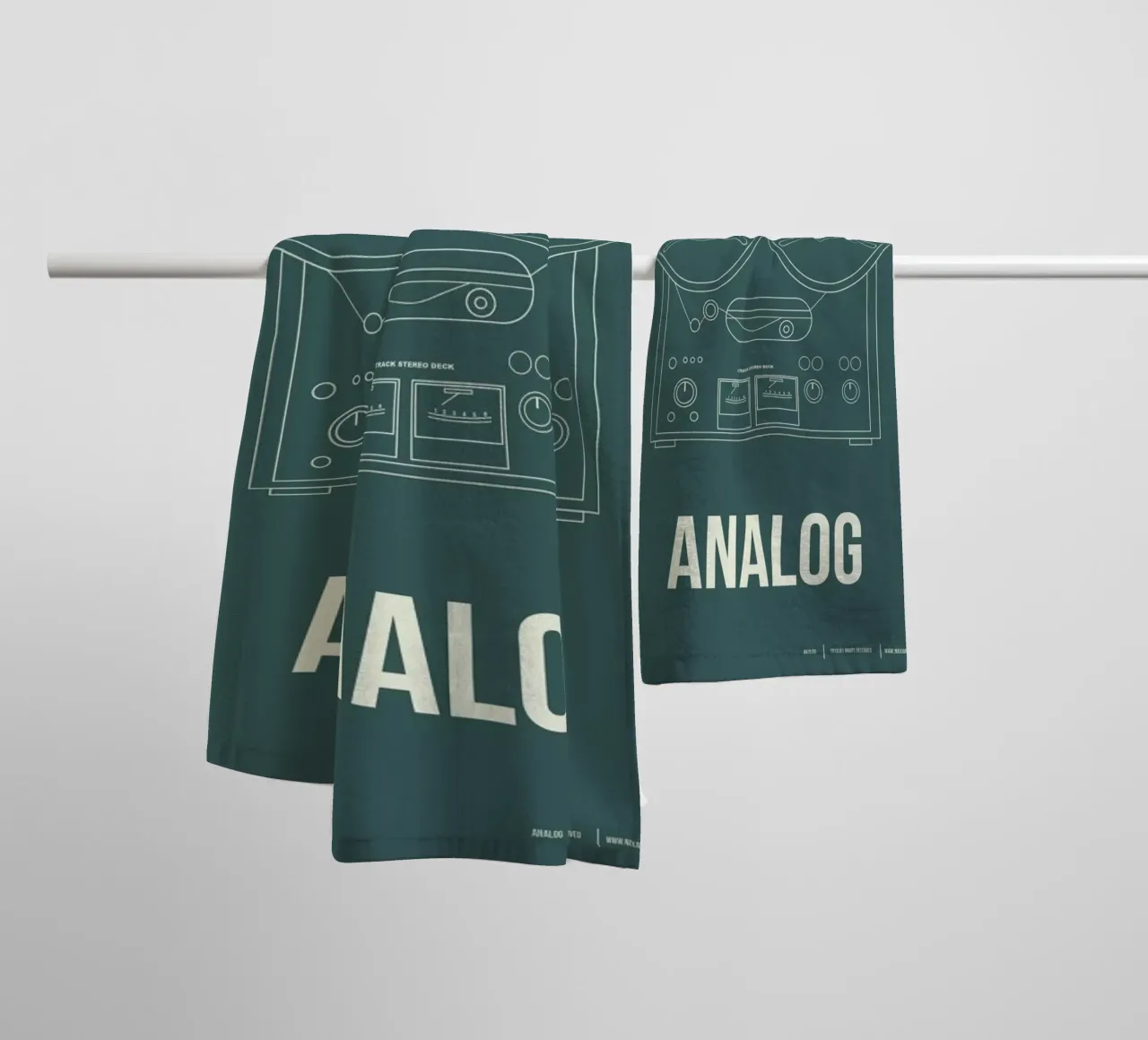 Analog Poster asciugamano da bagno da Naxart
