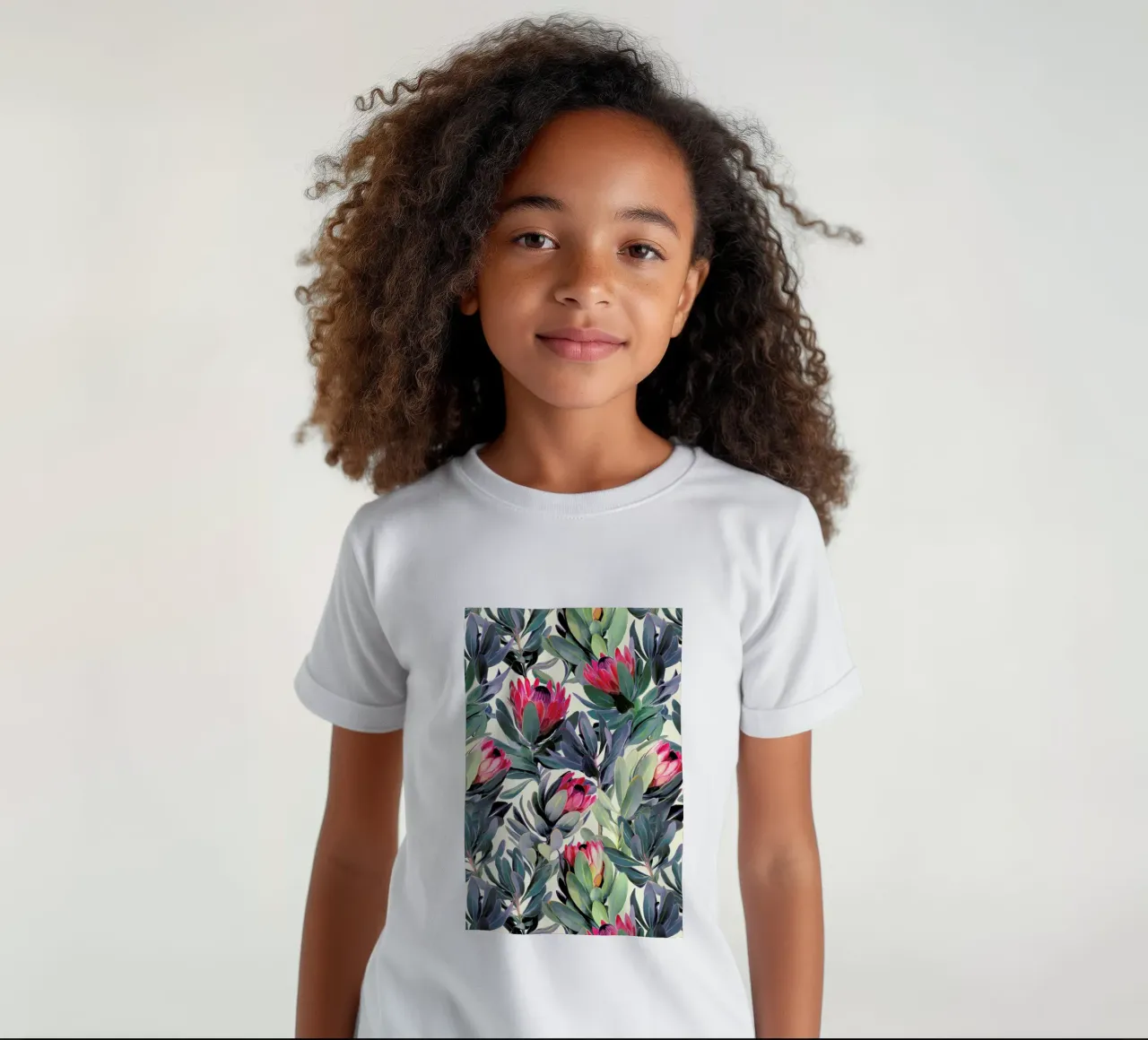 Painted Protea Pattern t-shirt bambini da Micklyn Le Feuvre